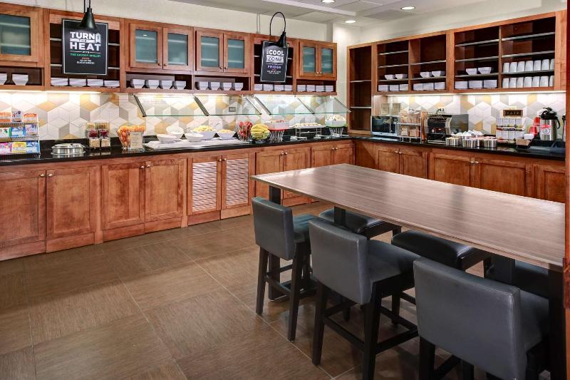 Hyatt Place Atlanta/Alpharetta/Windward Parkway image