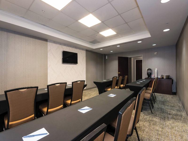 Springhill Suites Charlotte/Concord Mills- Spee image