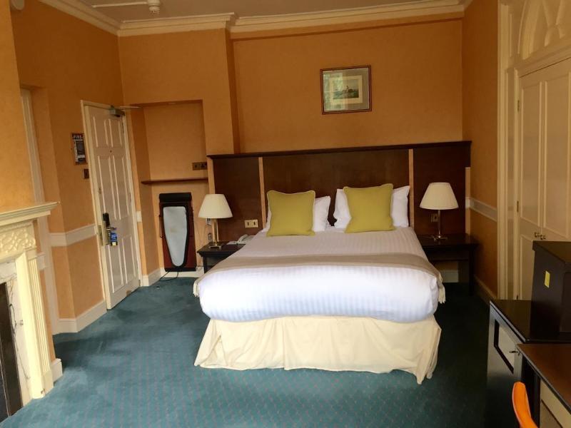 Royal Berkshire image