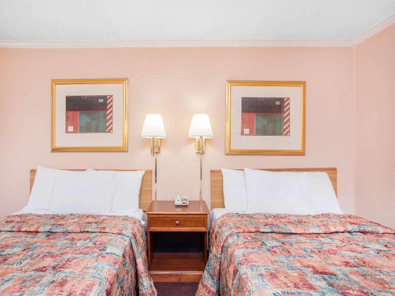 Knights Inn Augusta image