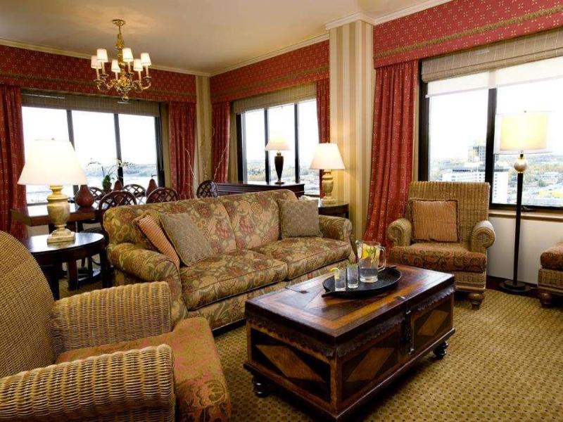 Stay in style at Captain Cook