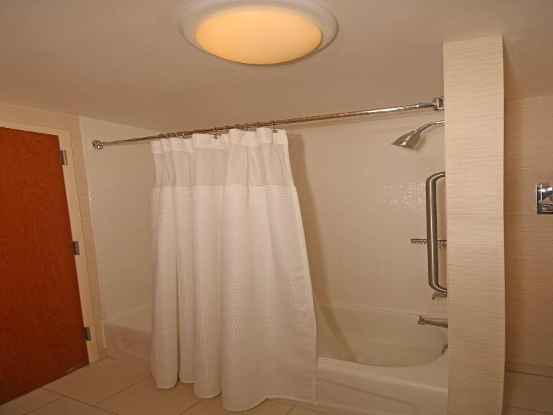 DOUBLE TWO QUEEN BEDS — photo 6
