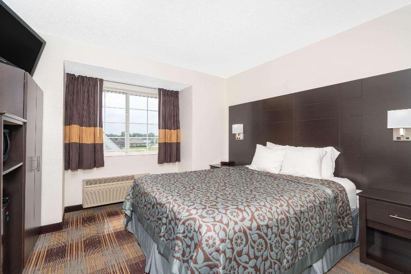 Bed room