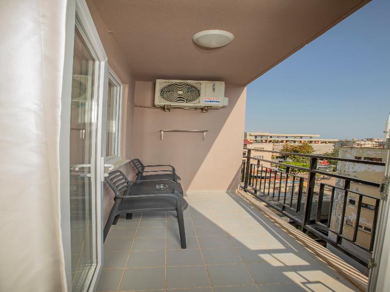 Perle Apart Hotel image
