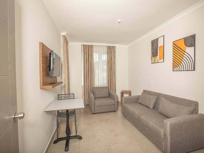 Perle Apart Hotel image