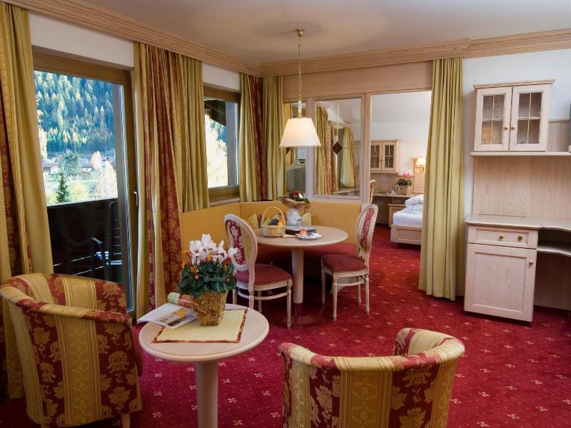 Alpenhotel Fernau image