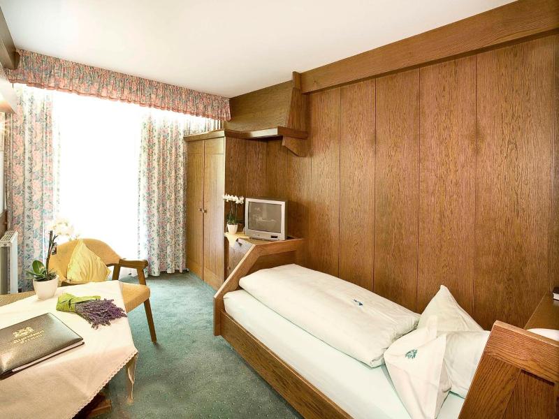 Alpenhotel Fernau image