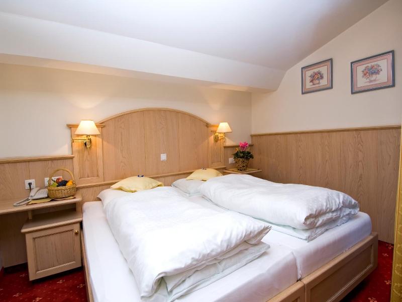 Alpenhotel Fernau image