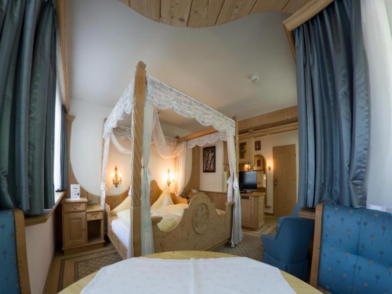 Alpenhotel Fernau image