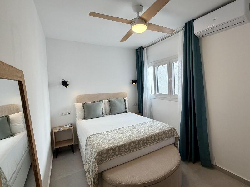 Las Brisas image