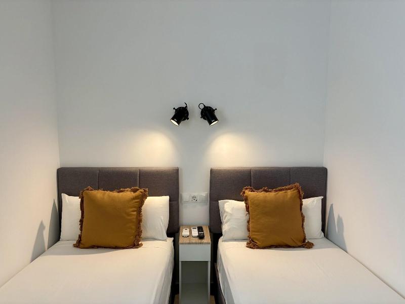 Las Brisas image