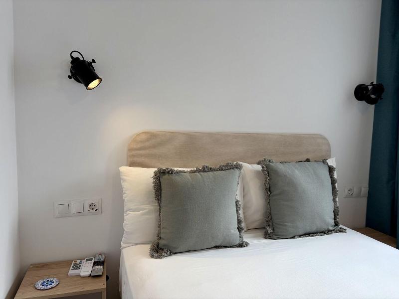 Las Brisas image