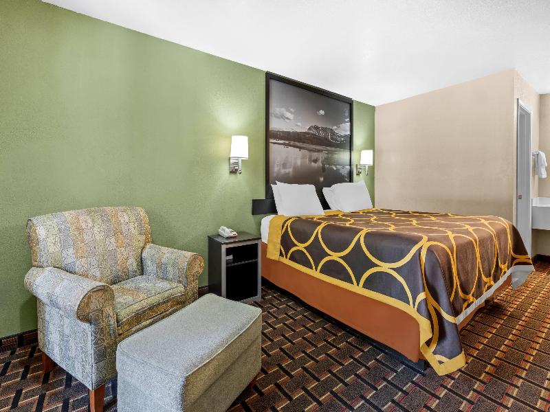 Super 8 by Wyndham Acworth/Atlanta Area image