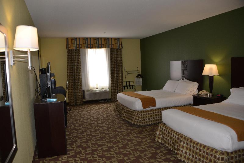 Holiday Inn Express Hotel & Suites Dumas 5