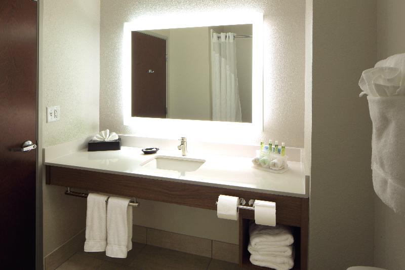 Holiday Inn Express Atlanta Airport West By IHG image