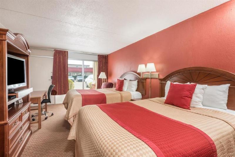 Red Roof Inn Portsmouth - Wheelersburg image