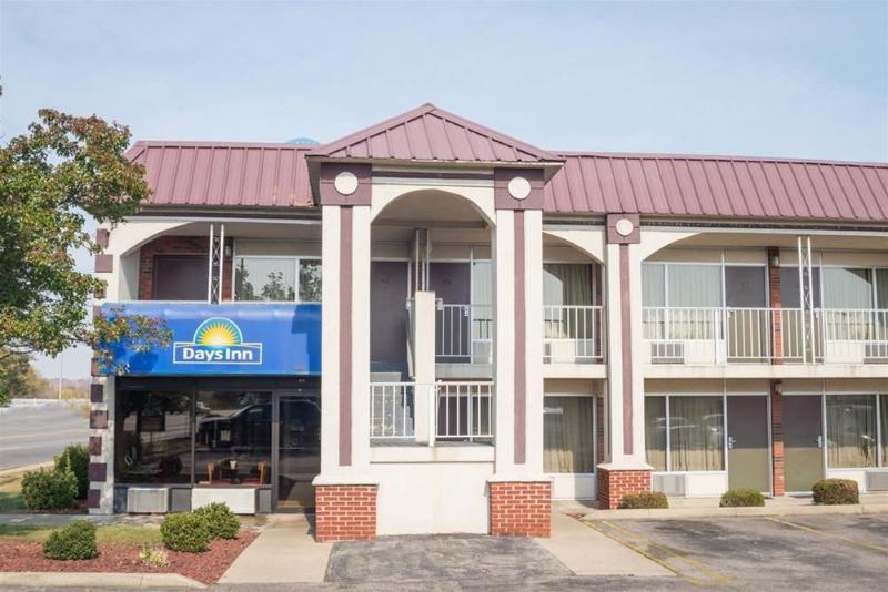 Red Roof Inn Portsmouth - Wheelersburg image