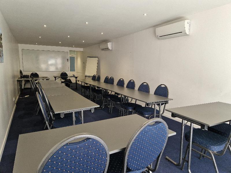 Kyriad Saumur Centre image