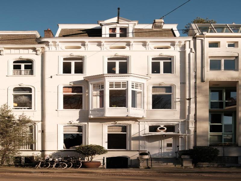 Amsterdam Parklane image