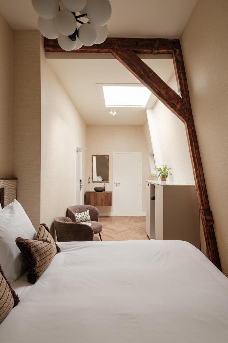 Amsterdam Parklane image
