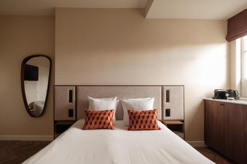 Amsterdam Parklane image
