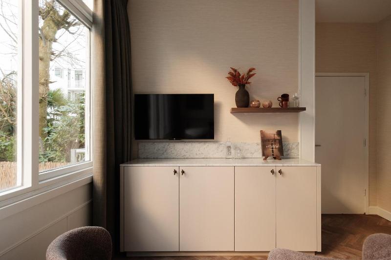 Amsterdam Parklane image
