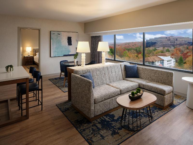 Hyatt Regency Suites Atlanta Nw image