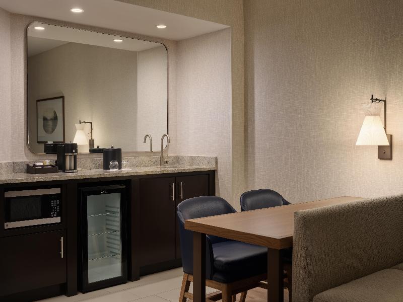 Hyatt Regency Suites Atlanta Nw image