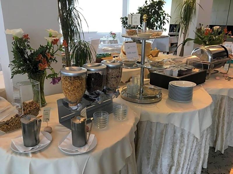 Ritz image