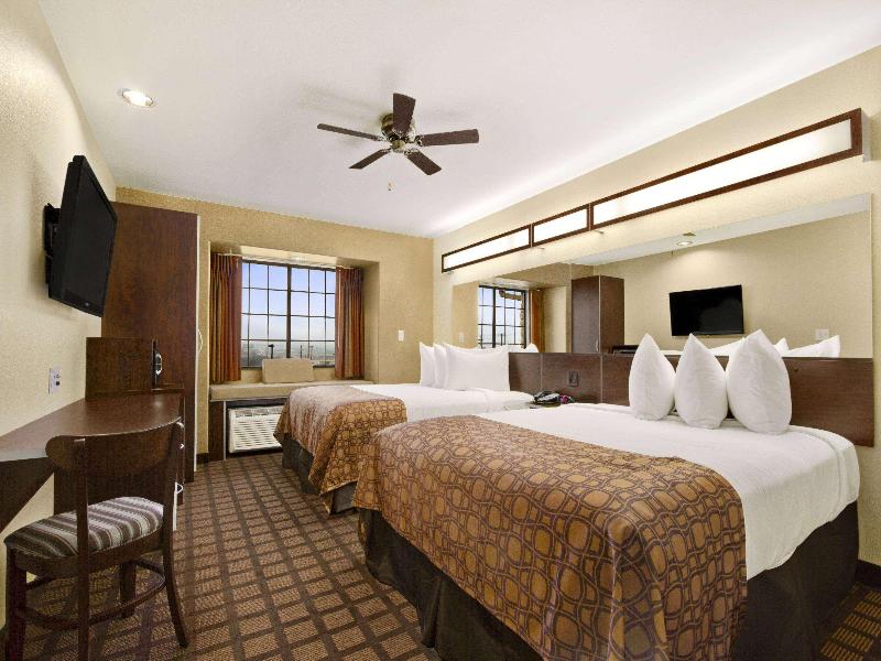 Microtel Inn & Suites By Wyndham Round Rock image