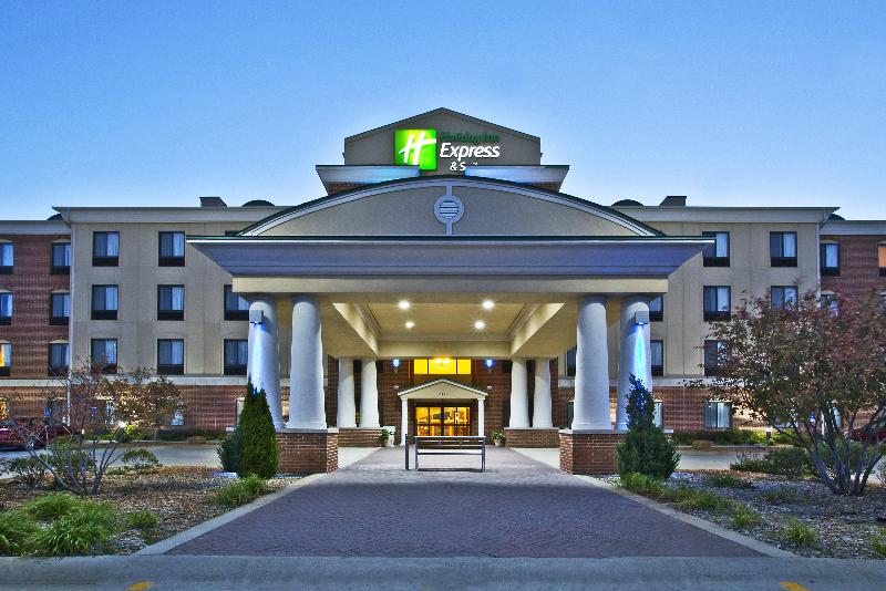 Holiday Inn Express & Suites Anderson By IHG image