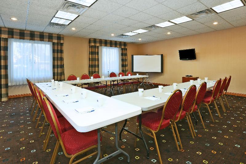 Holiday Inn Express & Suites Anderson By IHG image
