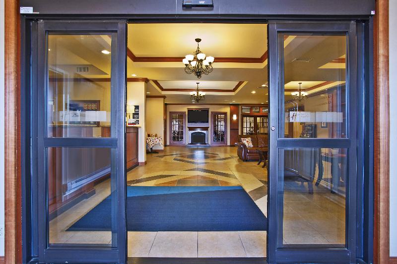 Holiday Inn Express & Suites Anderson By IHG image