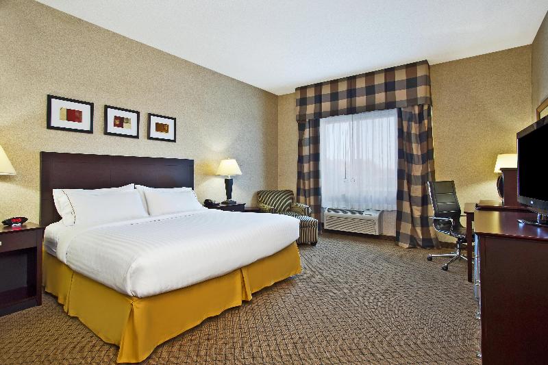 Holiday Inn Express & Suites Anderson By IHG photo 21