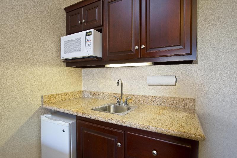 Holiday Inn Express & Suites Anderson By IHG photo 15