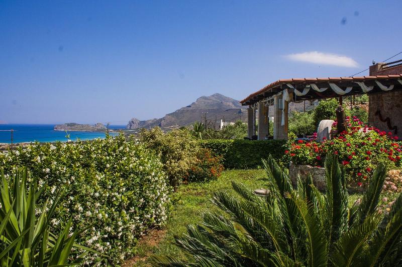 Kavoussi Resort image