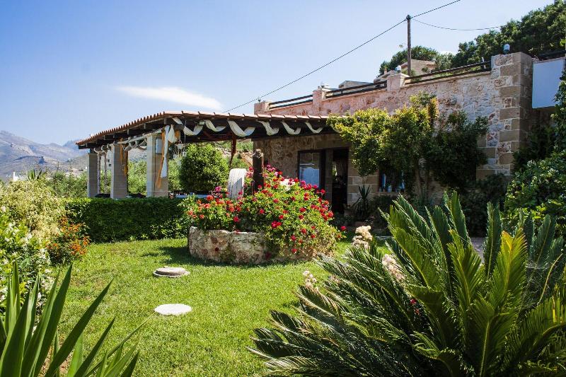 Kavoussi Resort image