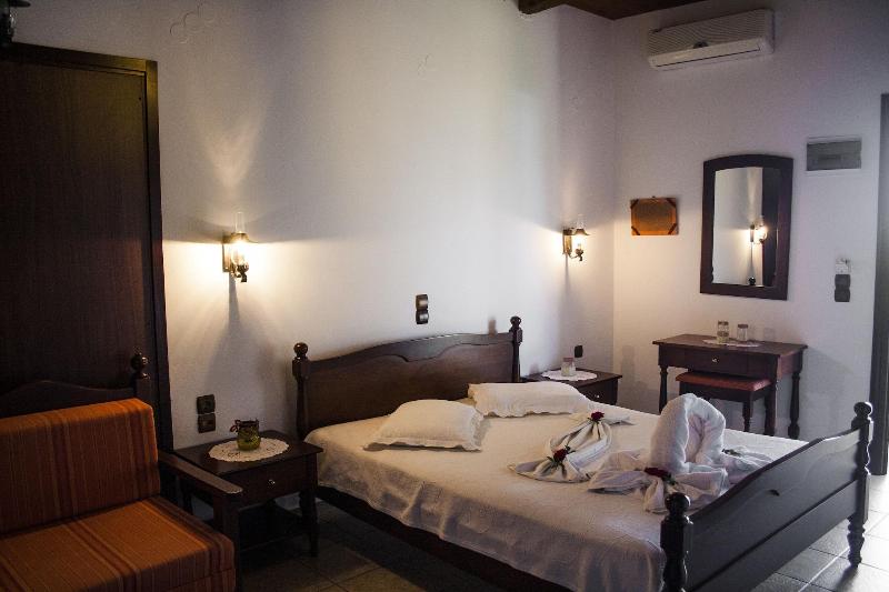 Kavoussi Resort image