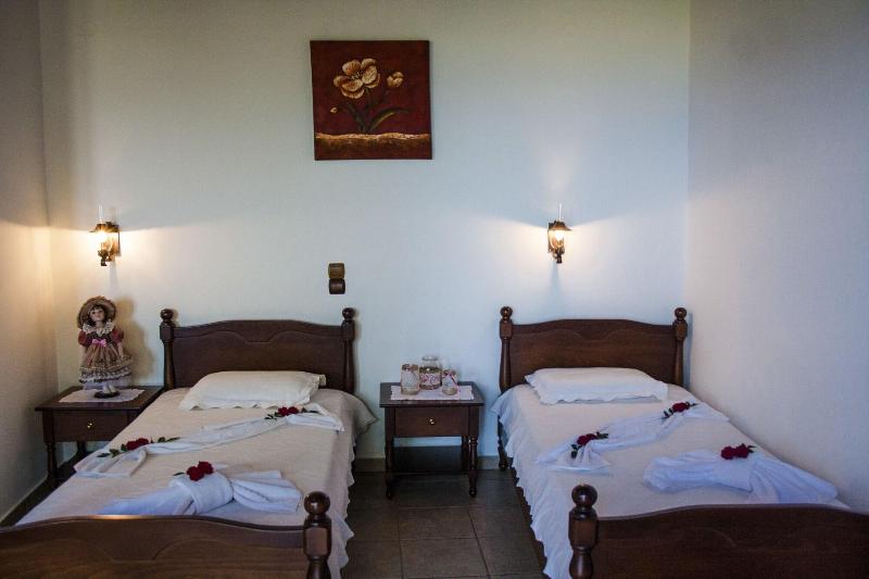 Kavoussi Resort image