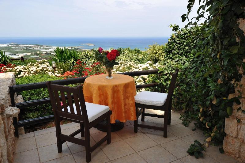 Kavoussi Resort image