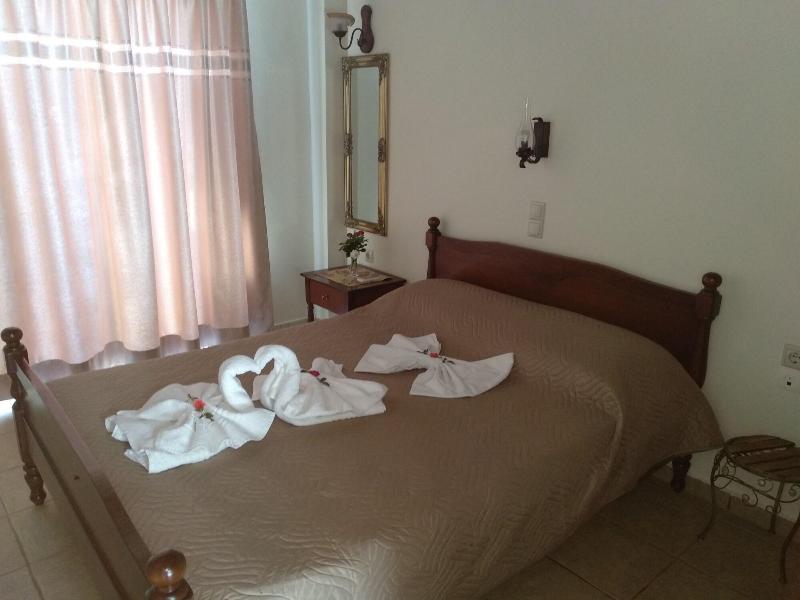 Kavoussi Resort image