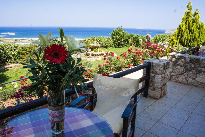 Kavoussi Resort image