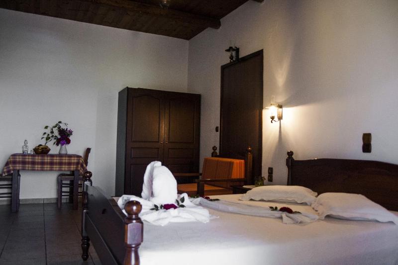Kavoussi Resort image