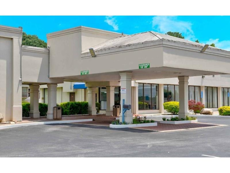 Motel 6 Conyers, GA — exterior view