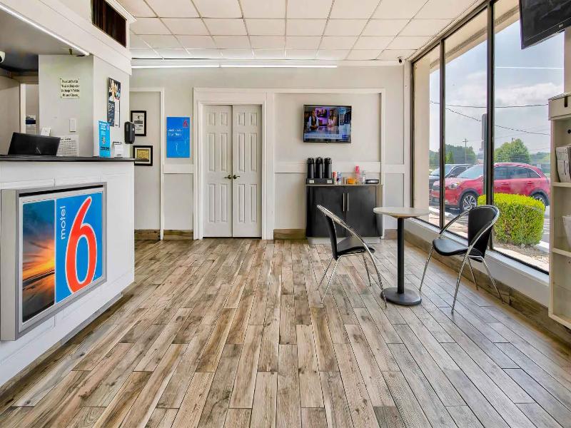 Motel 6 Conyers, GA — view
