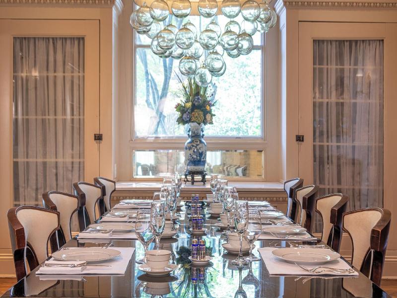Stonehurst Place image