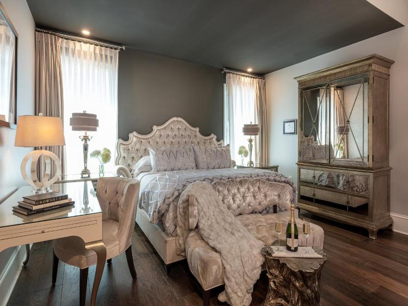 Stonehurst Place image
