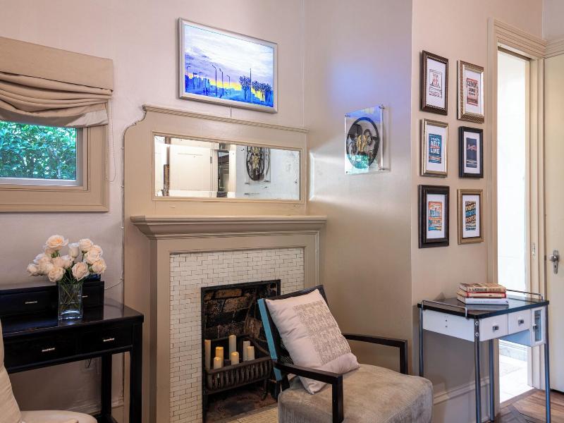 Stonehurst Place image