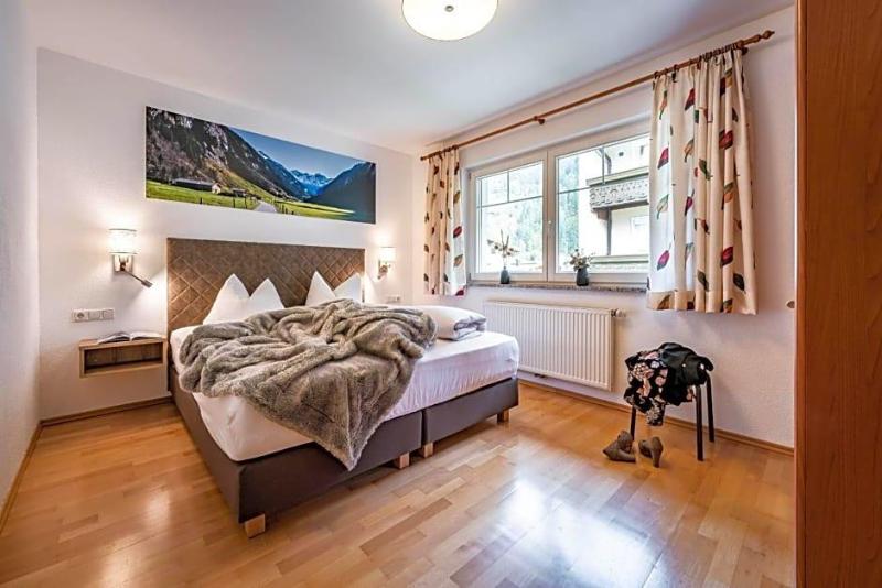 Haus Wiesengrund image