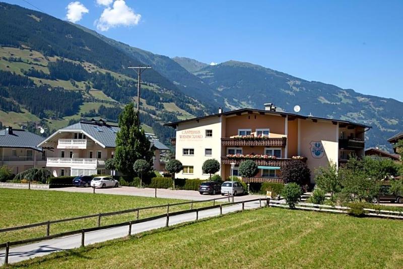 Haus Wiesengrund image